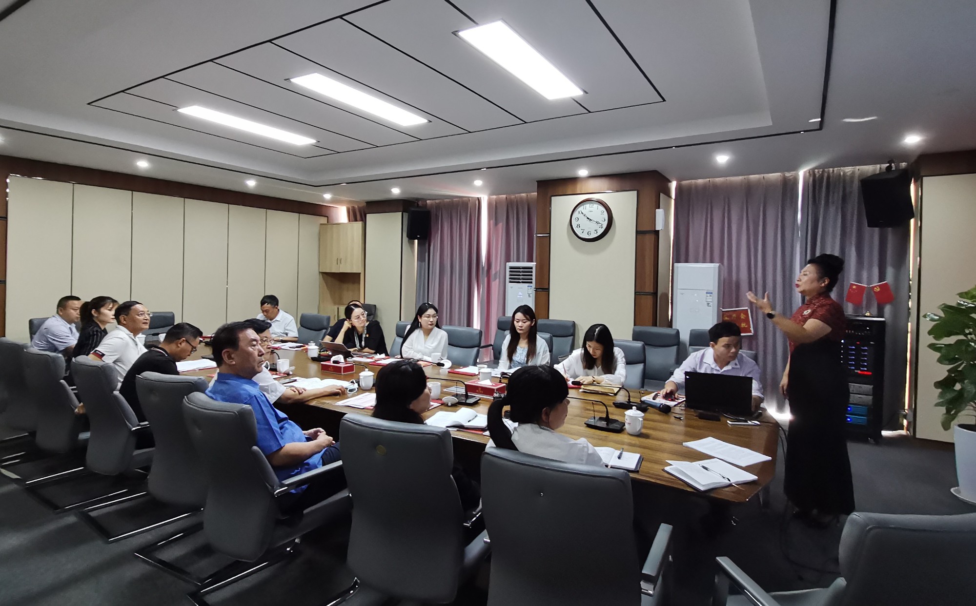 【商协联盟 互动耦合 互利共赢】四大商协学联席工作会议在郑州圆方集团召开